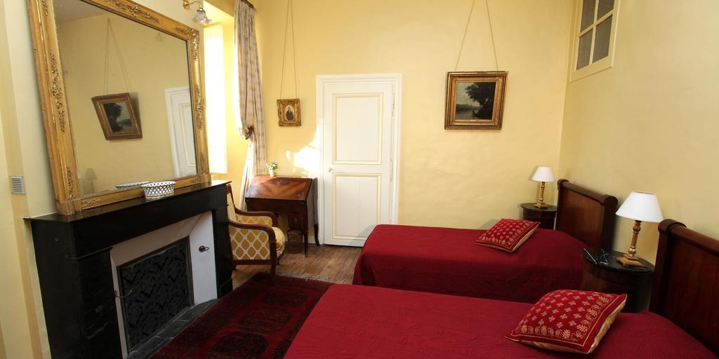Chateau De Cheronne Bed and Breakfast Tuffé Værelse billede